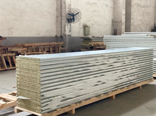購入 天井アルミニウム絶縁されたサンドイッチ パネルRockwool 50mm オンライン製造
